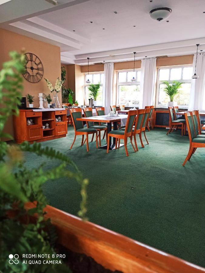 Motel Petro Torzym Eksteriør billede