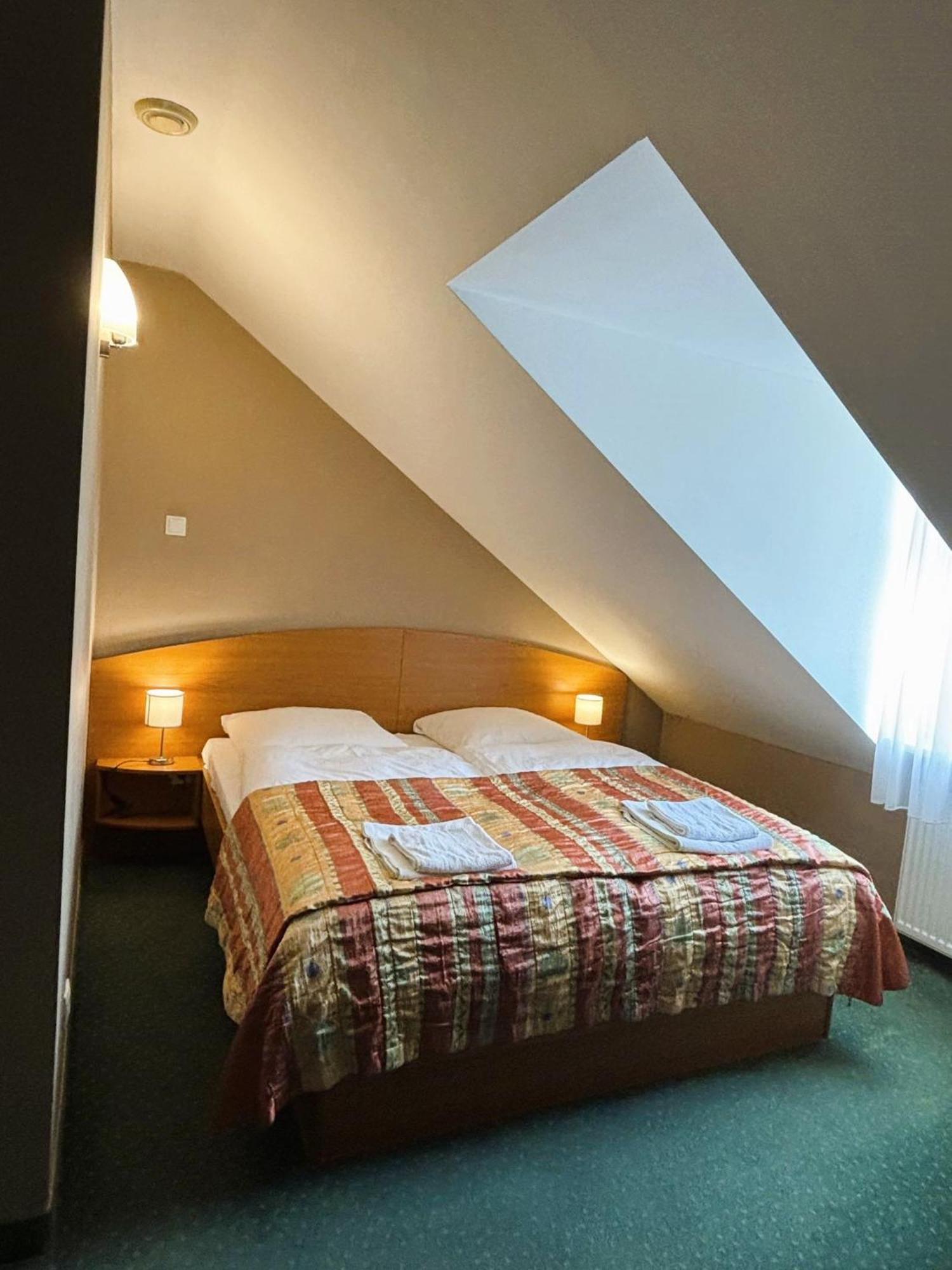 Motel Petro Torzym Eksteriør billede
