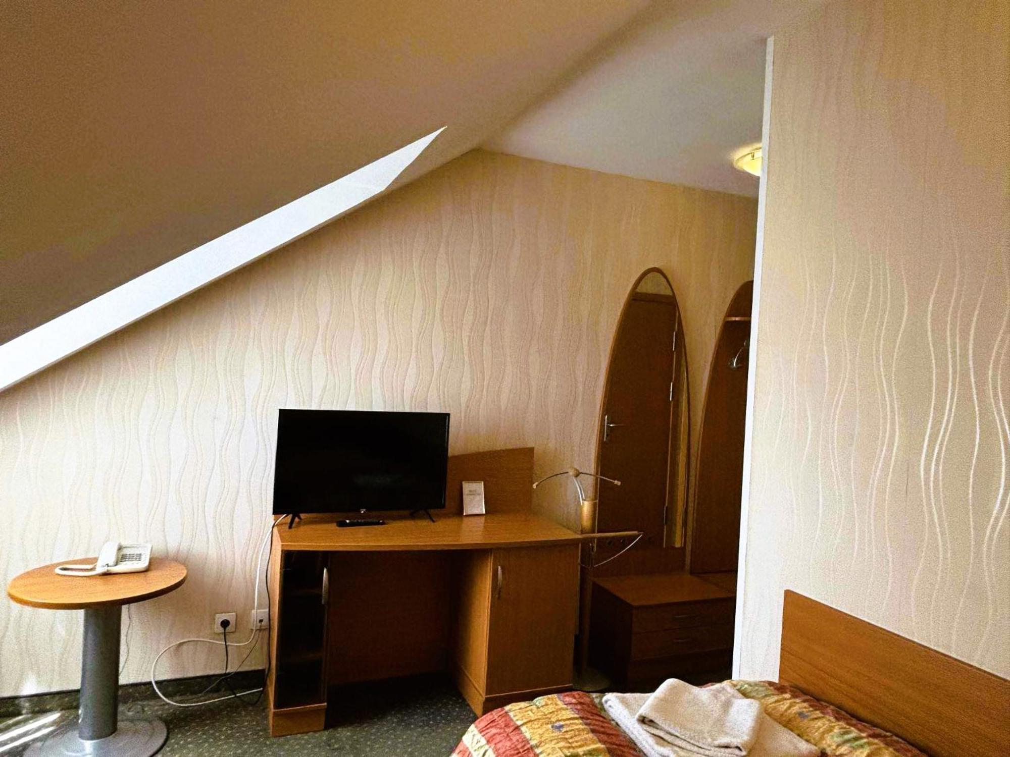 Motel Petro Torzym Eksteriør billede