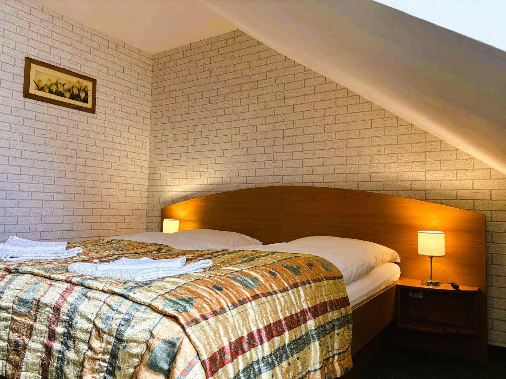 Motel Petro Torzym Eksteriør billede