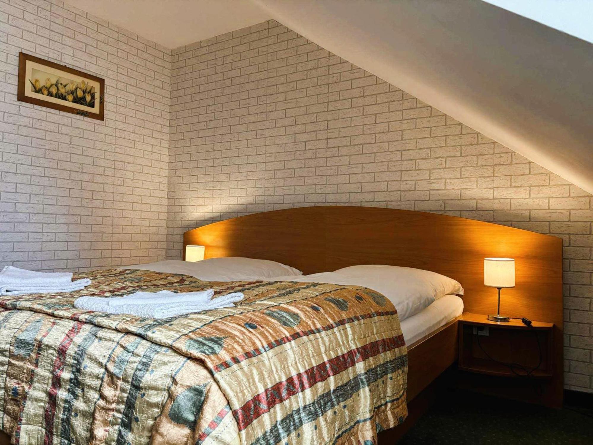 Motel Petro Torzym Eksteriør billede